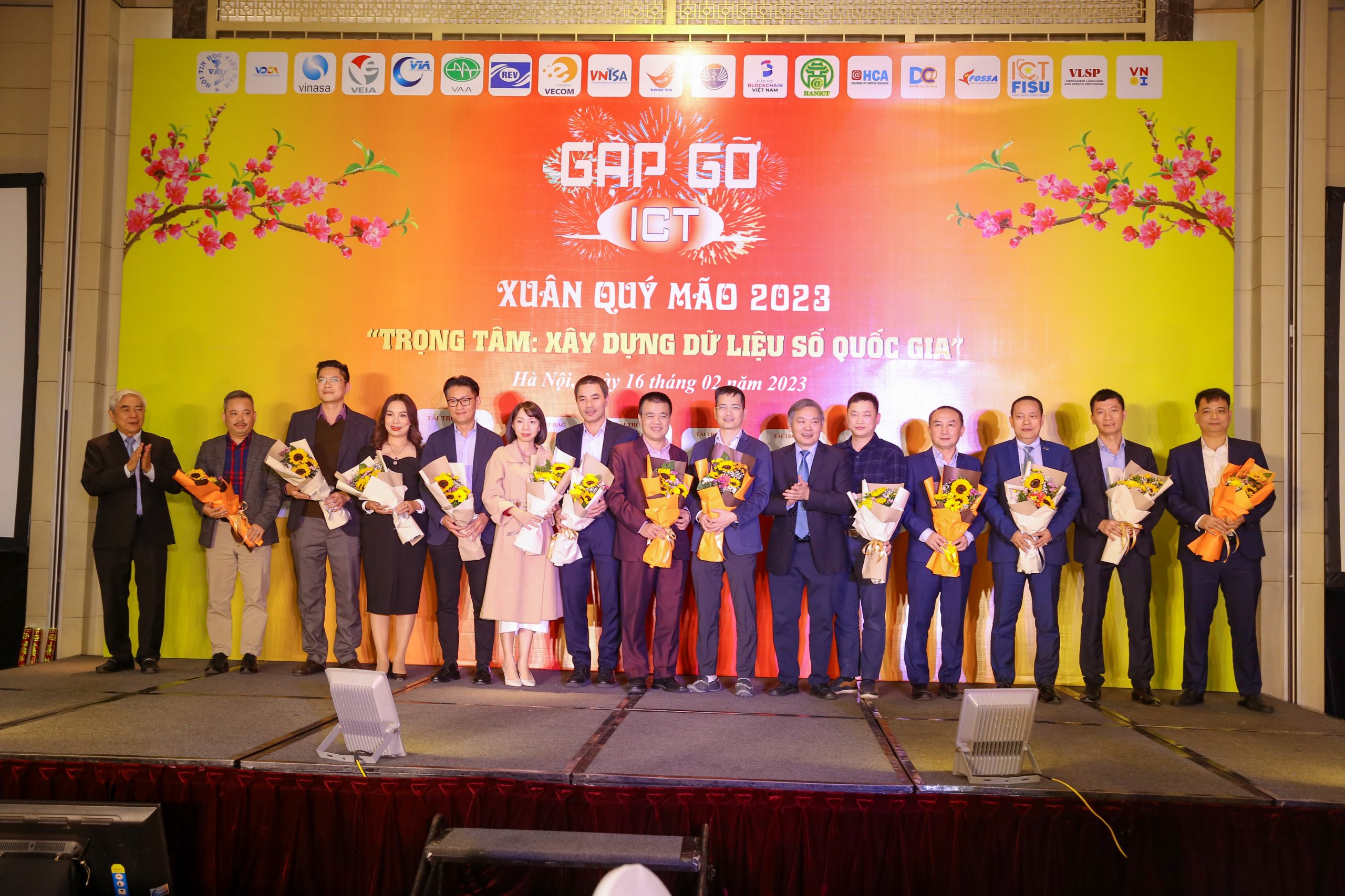 GẶP GỠ ICT 2023: “TRỌNG TÂM: XÂY DỰNG DỮ LIỆU SỐ QUỐC GIA”